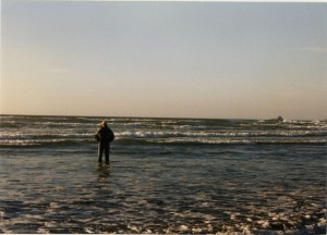 Les takes a swim