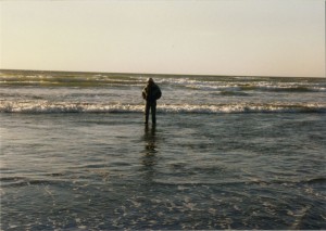 Les takes a swim