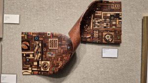 Wood sculpture